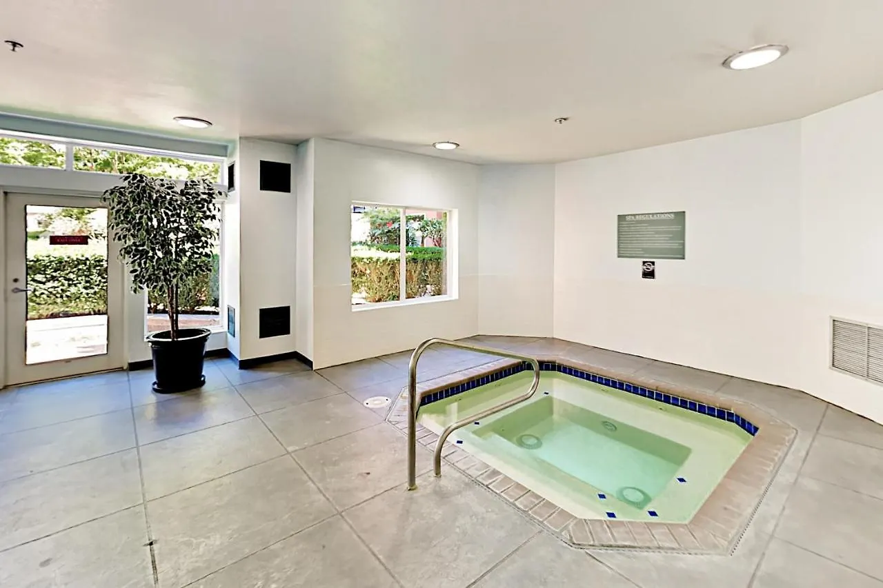 Belltown Court III Apartment Seattle